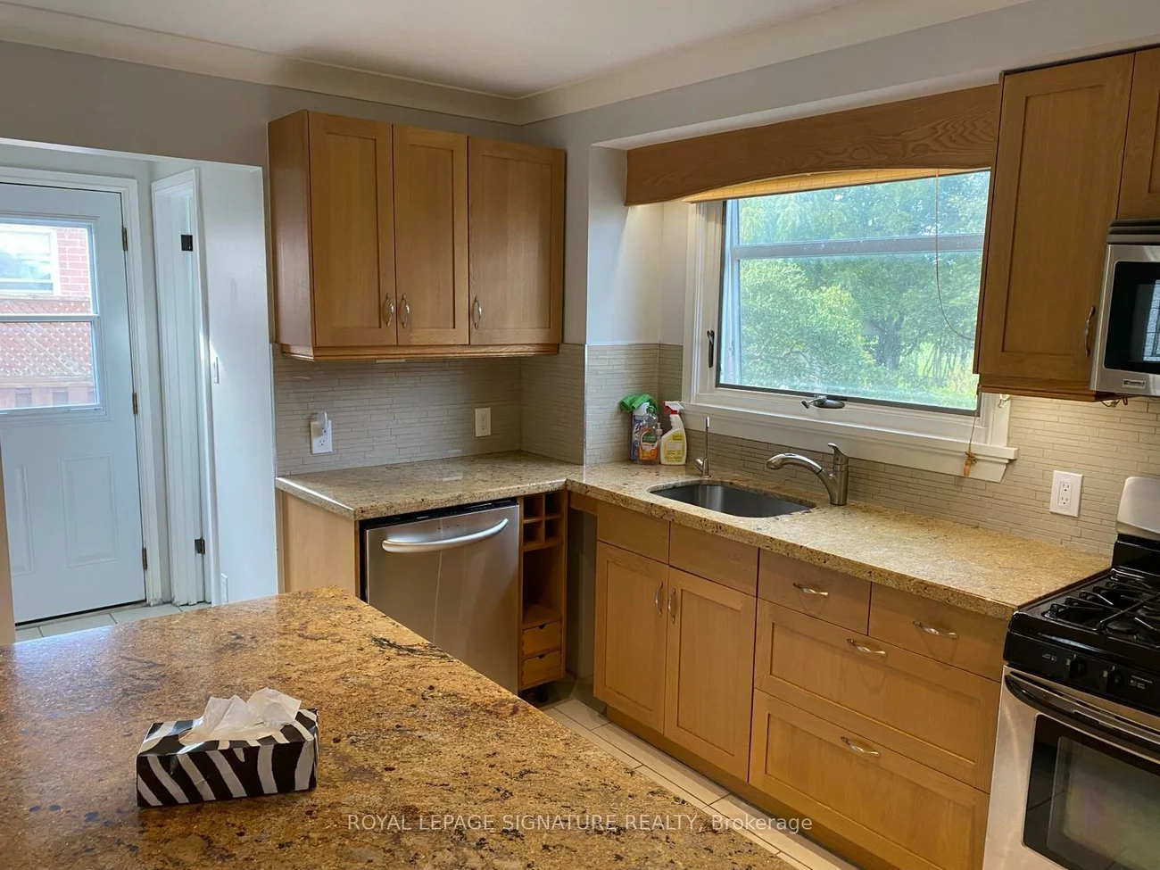 459, Dixon, Central Newmarket, Newmarket