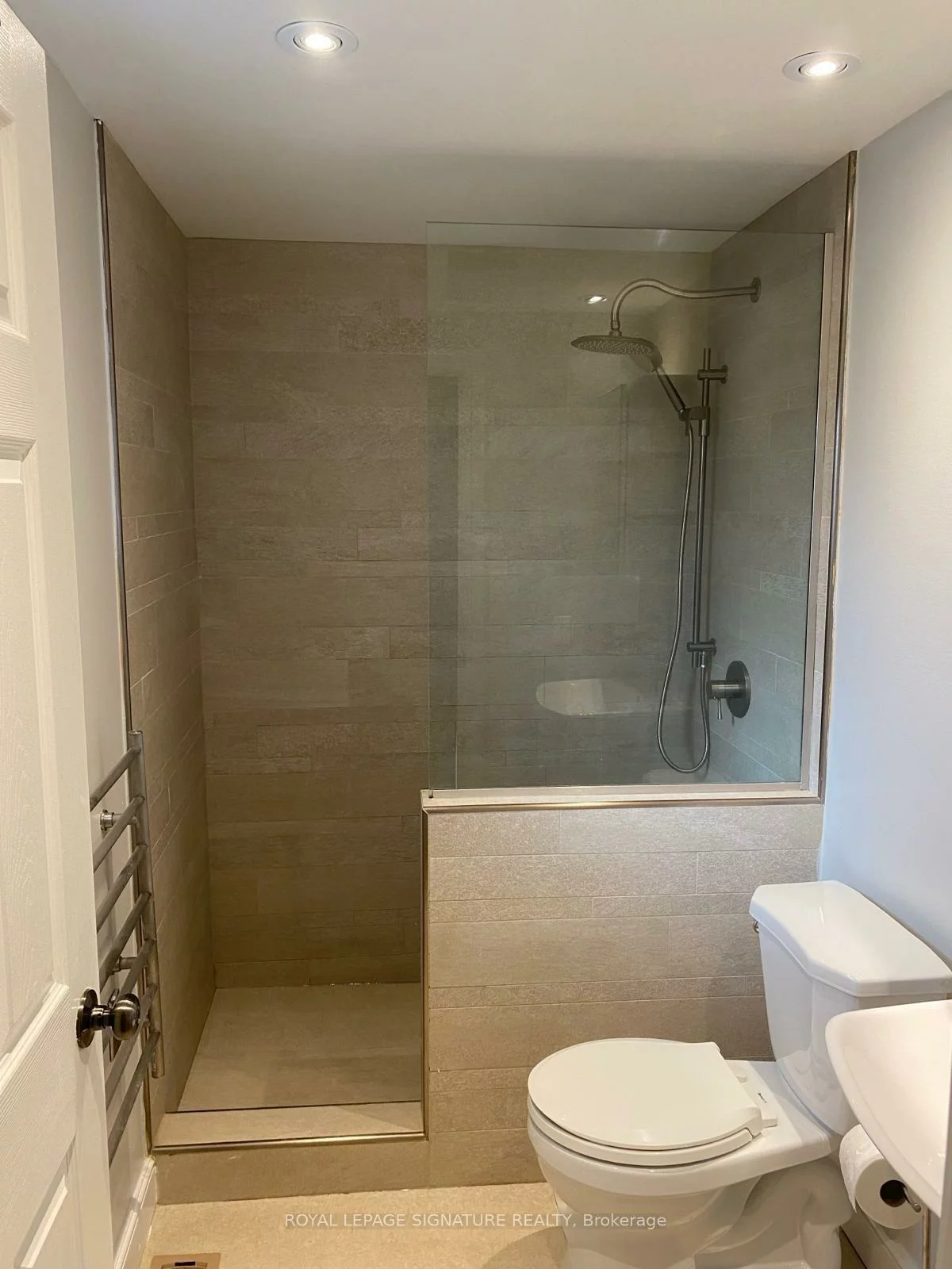 459, Dixon, Central Newmarket, Newmarket