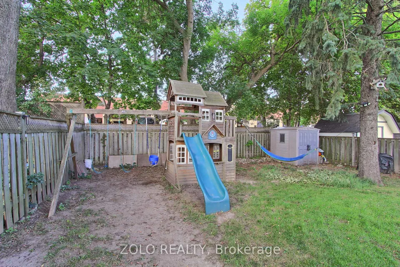 388, Terry, Central Newmarket, Newmarket