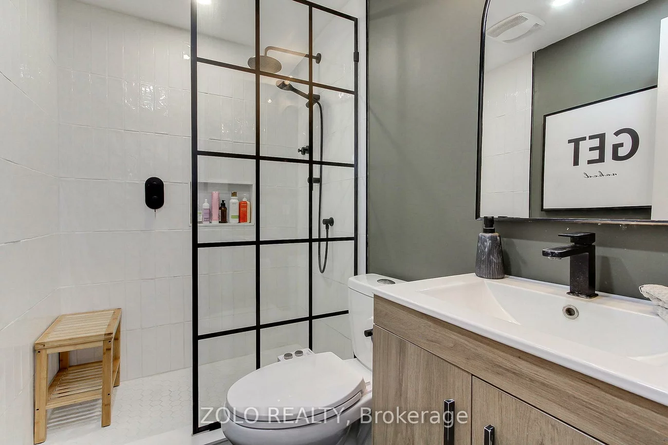 388, Terry, Central Newmarket, Newmarket