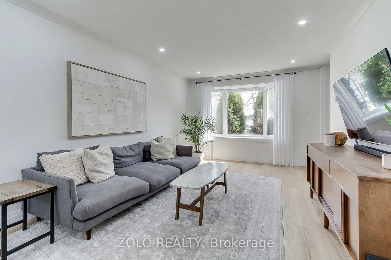 388, Terry, Central Newmarket, Newmarket