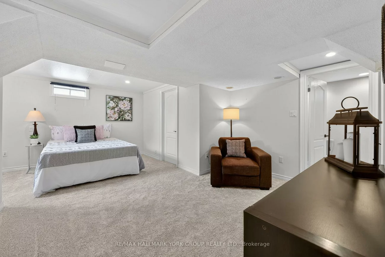 290, Binns, Glenway Estates, Newmarket