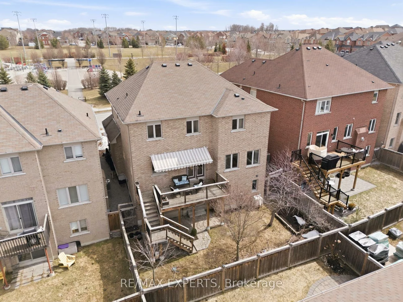 847, Memorial, Stonehaven-Wyndham, Newmarket