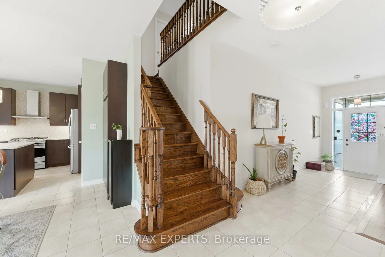 847, Memorial, Stonehaven-Wyndham, Newmarket