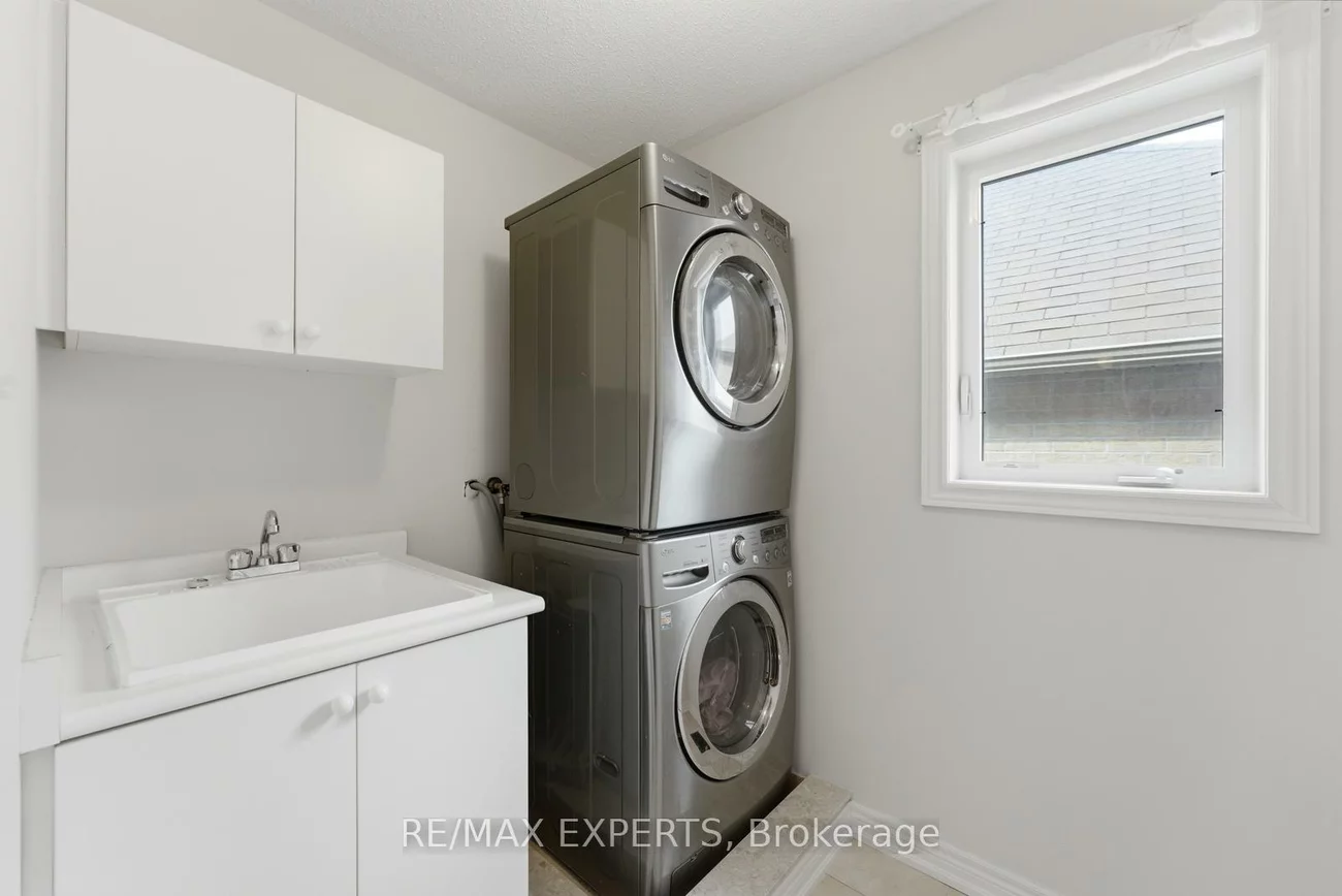 847, Memorial, Stonehaven-Wyndham, Newmarket