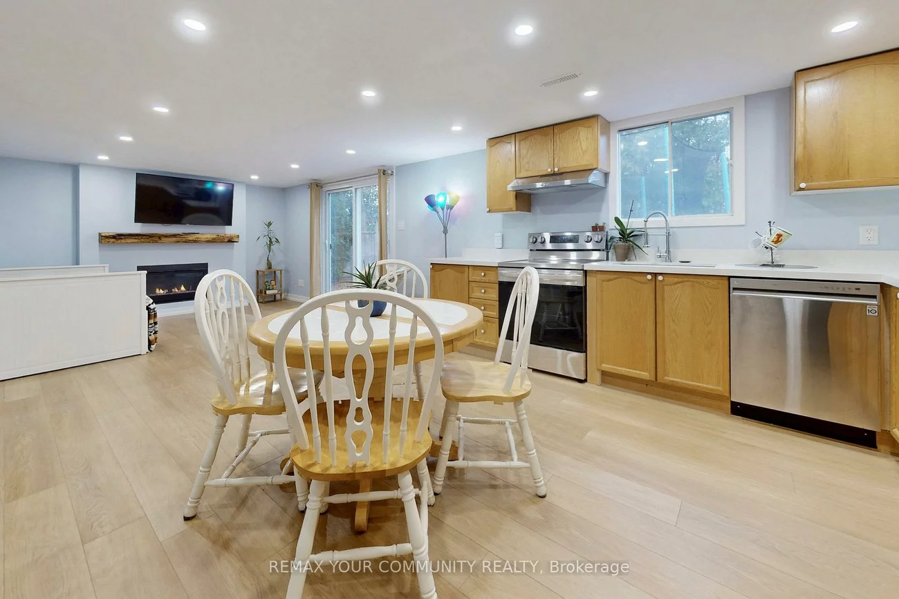 101, Ashton, Huron Heights-Leslie Valley, Newmarket