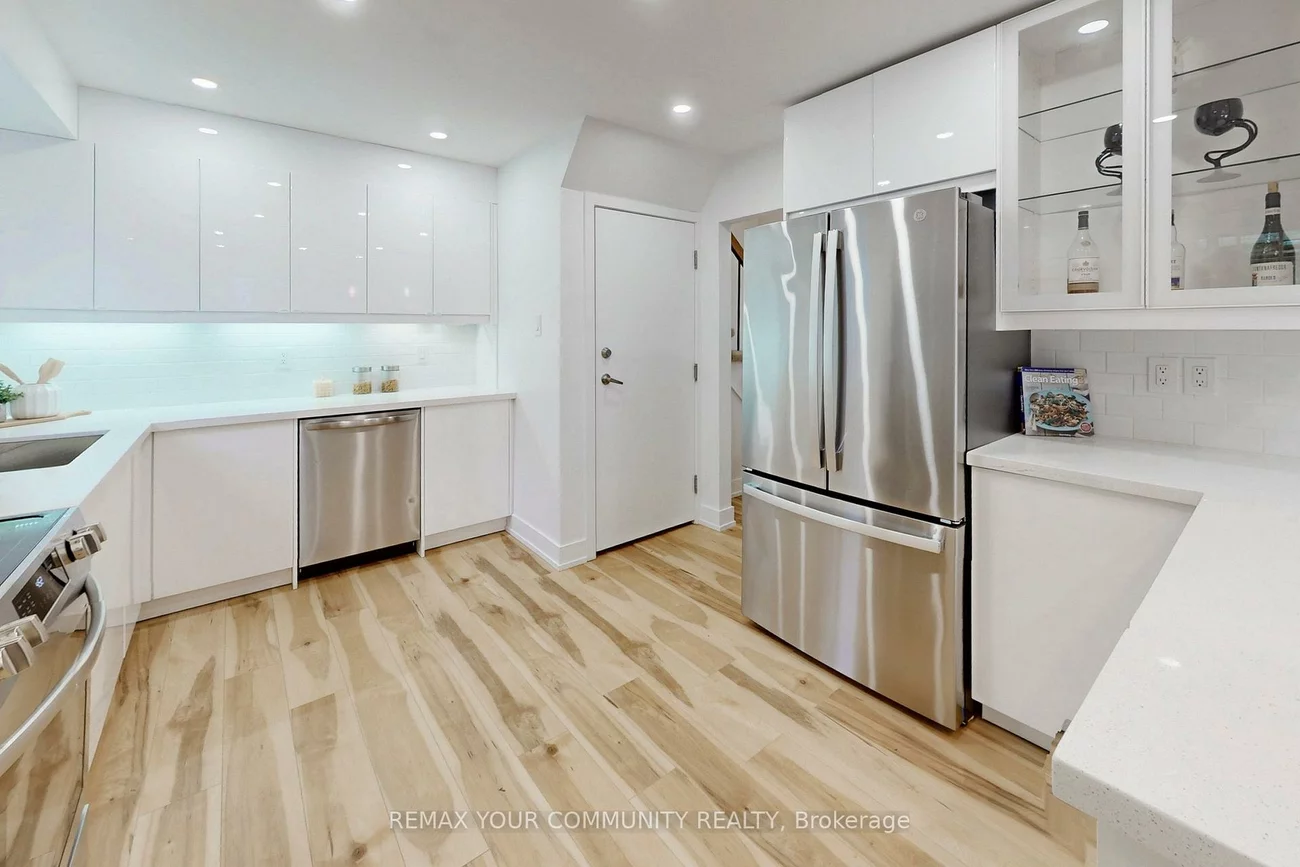 101, Ashton, Huron Heights-Leslie Valley, Newmarket