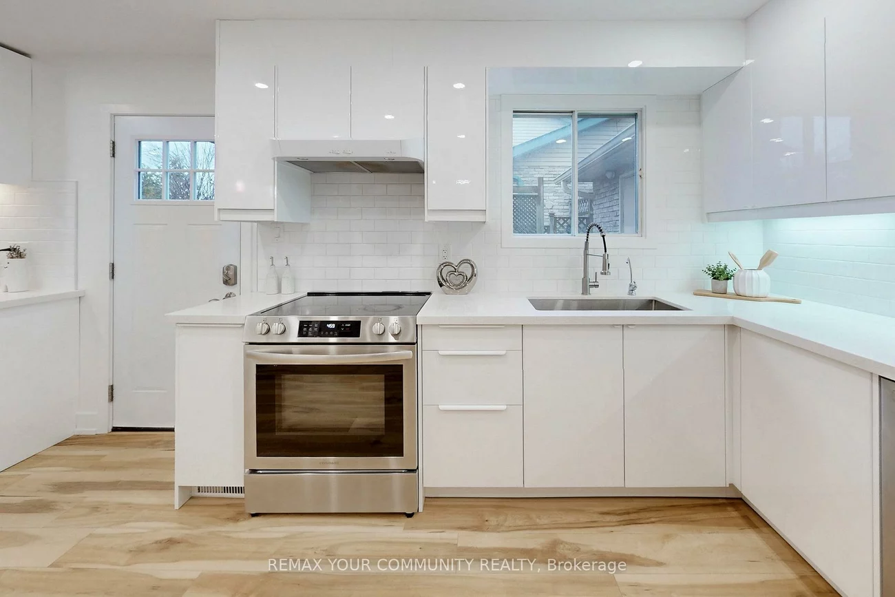 101, Ashton, Huron Heights-Leslie Valley, Newmarket