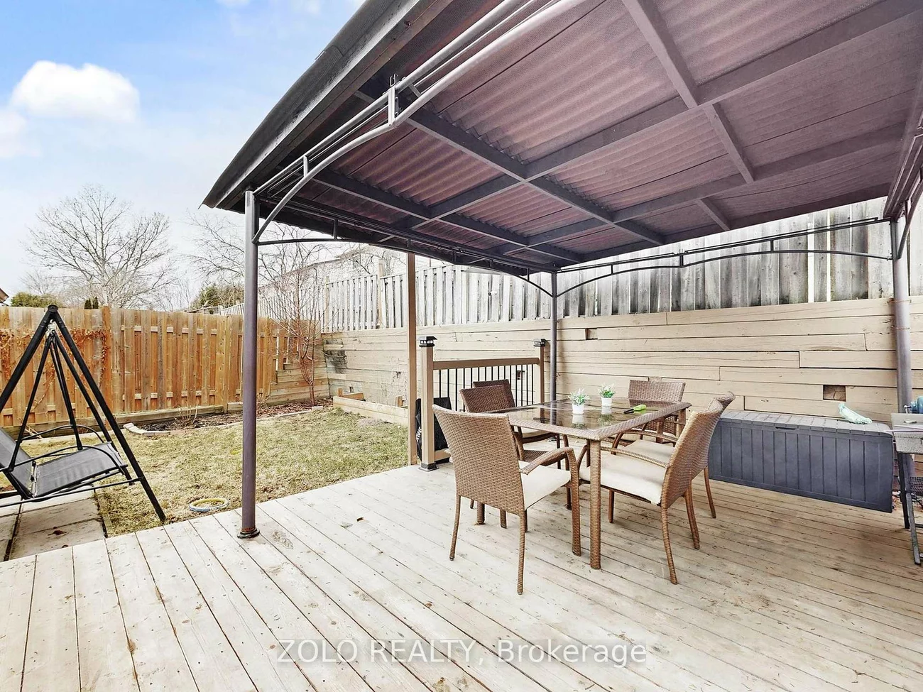 226, Thoms, Central Newmarket, Newmarket