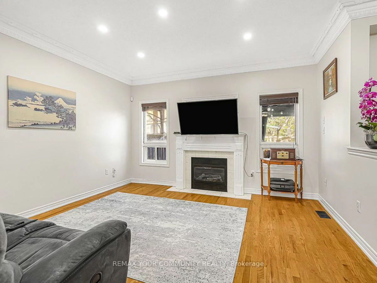 563, Mulock, Gorham-College Manor, Newmarket