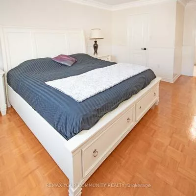 563, Mulock, Gorham-College Manor, Newmarket