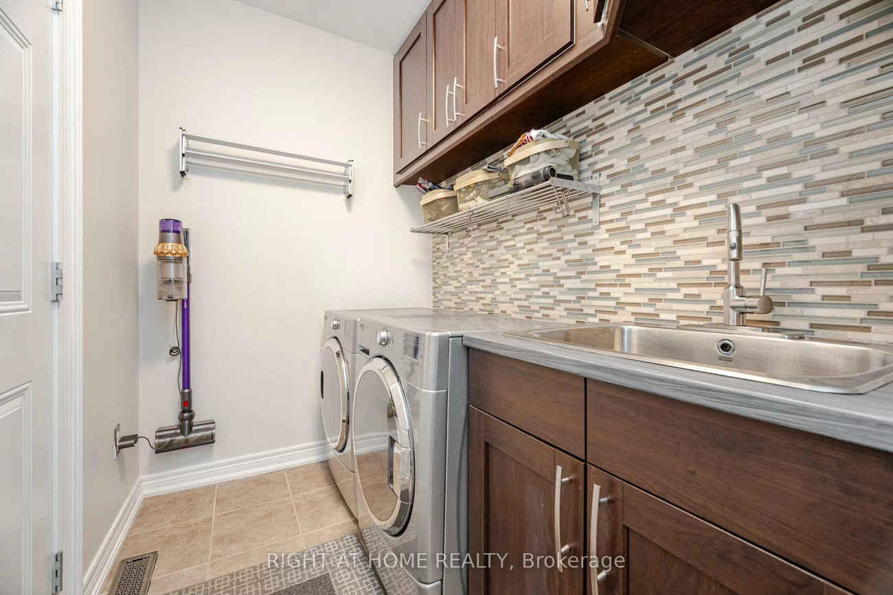 246, Aspenwood, Woodland Hill, Newmarket