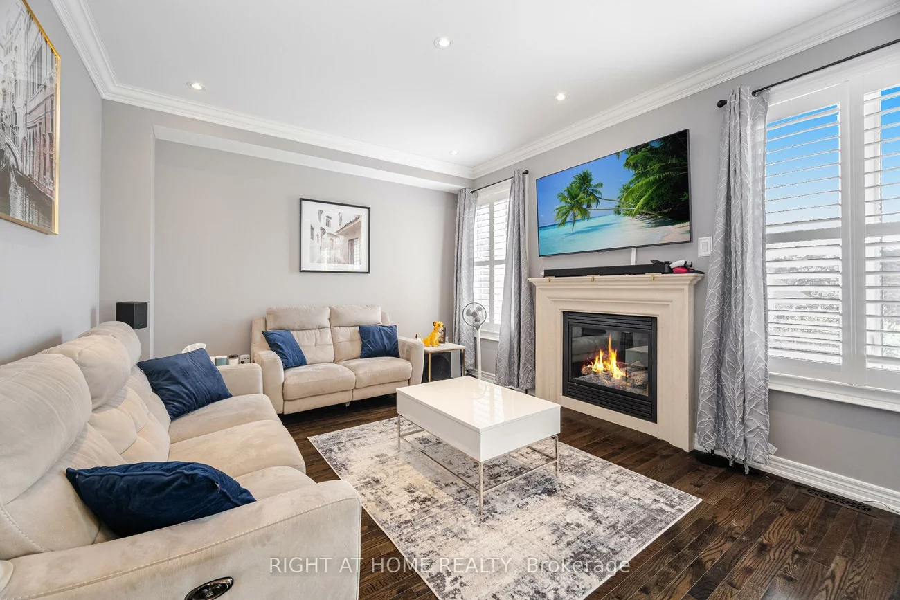 246, Aspenwood, Woodland Hill, Newmarket