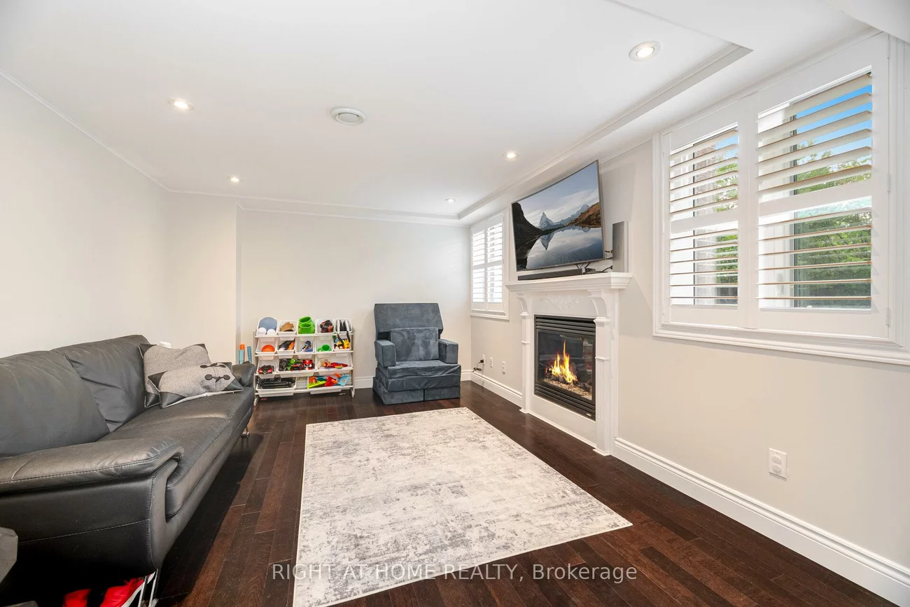 246, Aspenwood, Woodland Hill, Newmarket