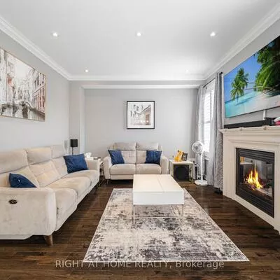 246, Aspenwood, Woodland Hill, Newmarket