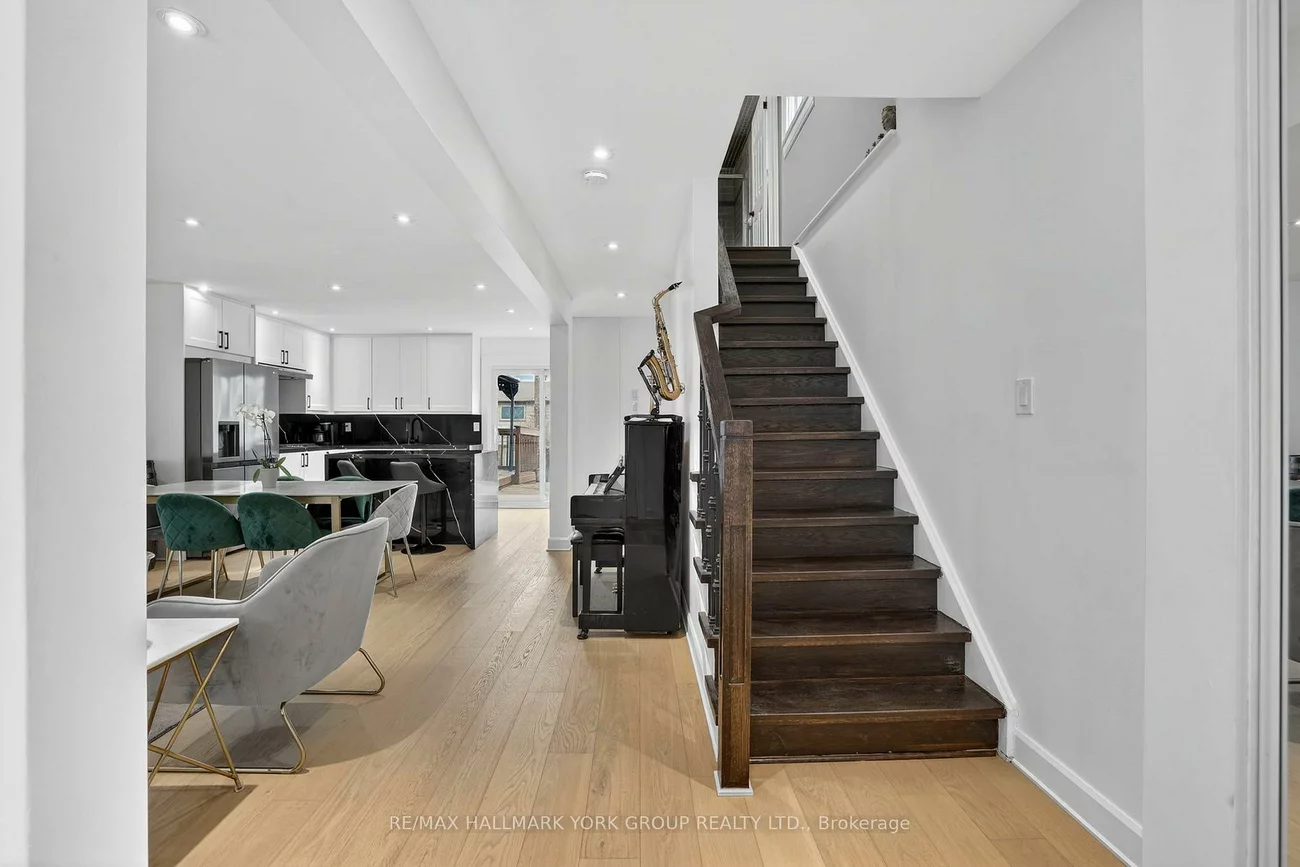 459, Sandford, Central Newmarket, Newmarket