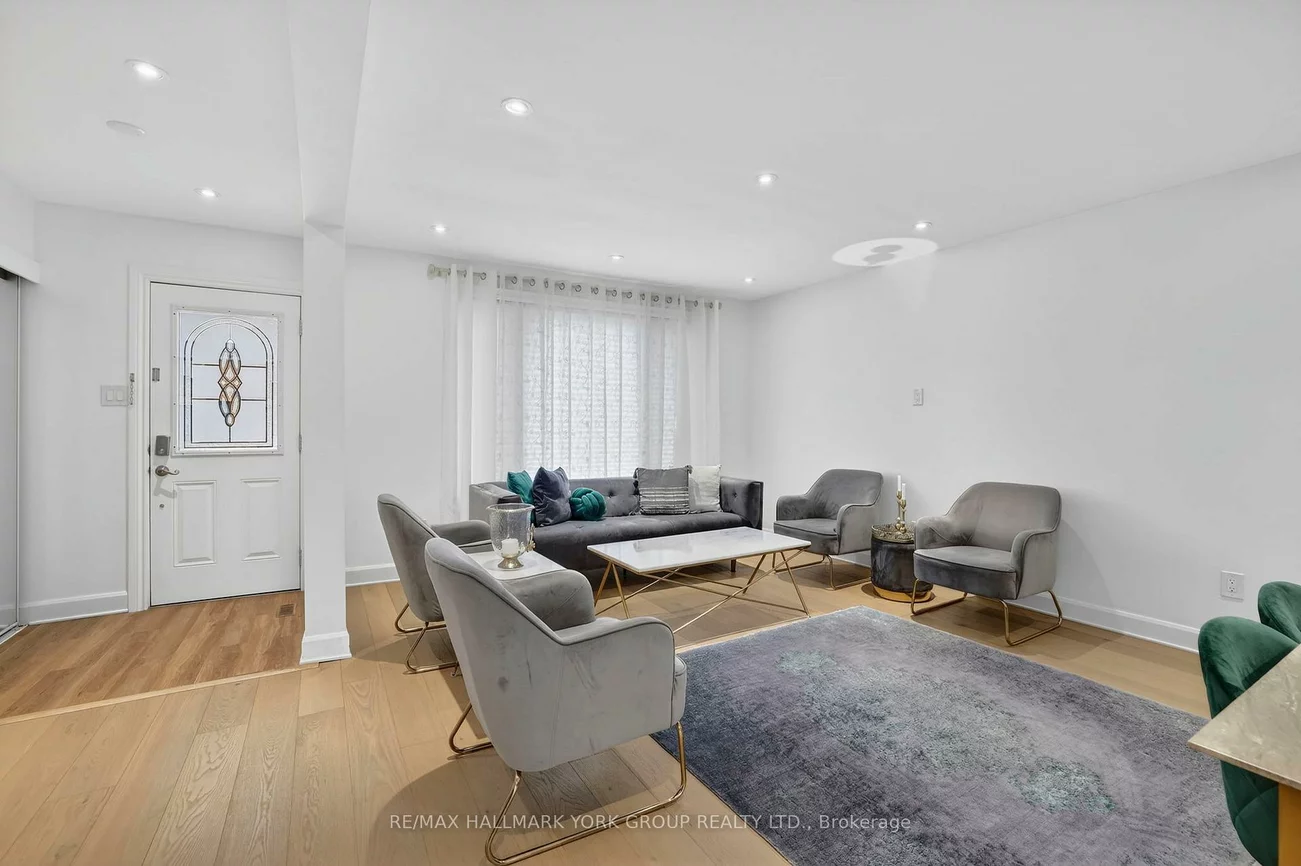 459, Sandford, Central Newmarket, Newmarket