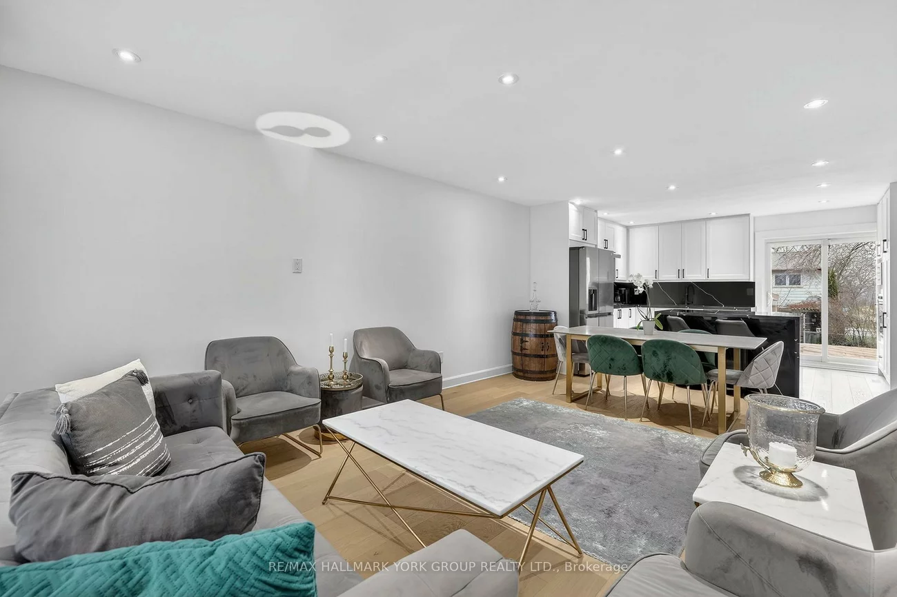 459, Sandford, Central Newmarket, Newmarket