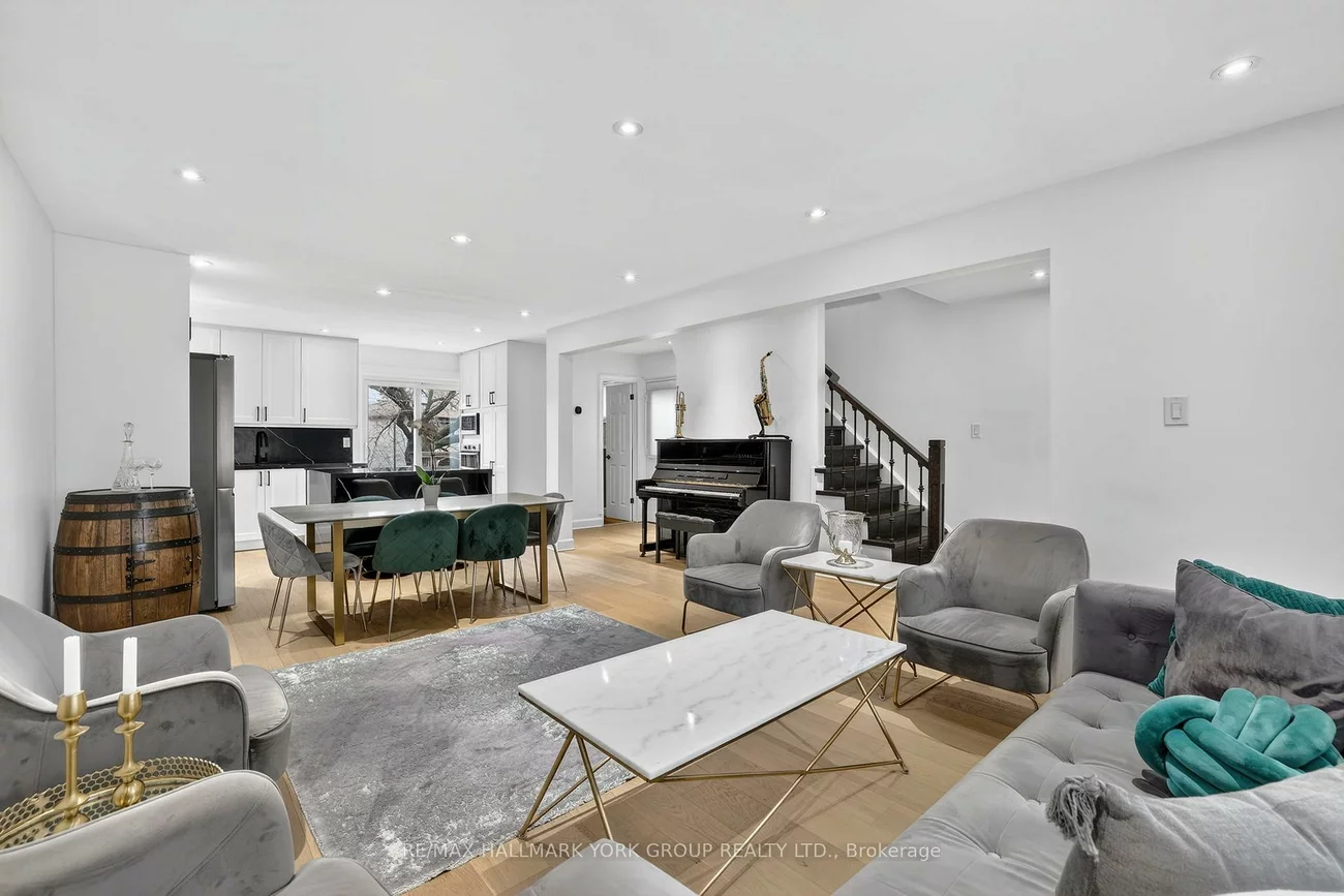 459, Sandford, Central Newmarket, Newmarket