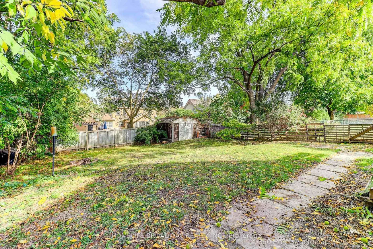 305, Andrew, Central Newmarket, Newmarket