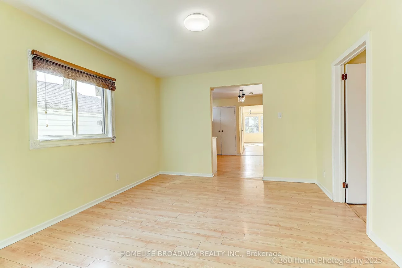 305, Andrew, Central Newmarket, Newmarket