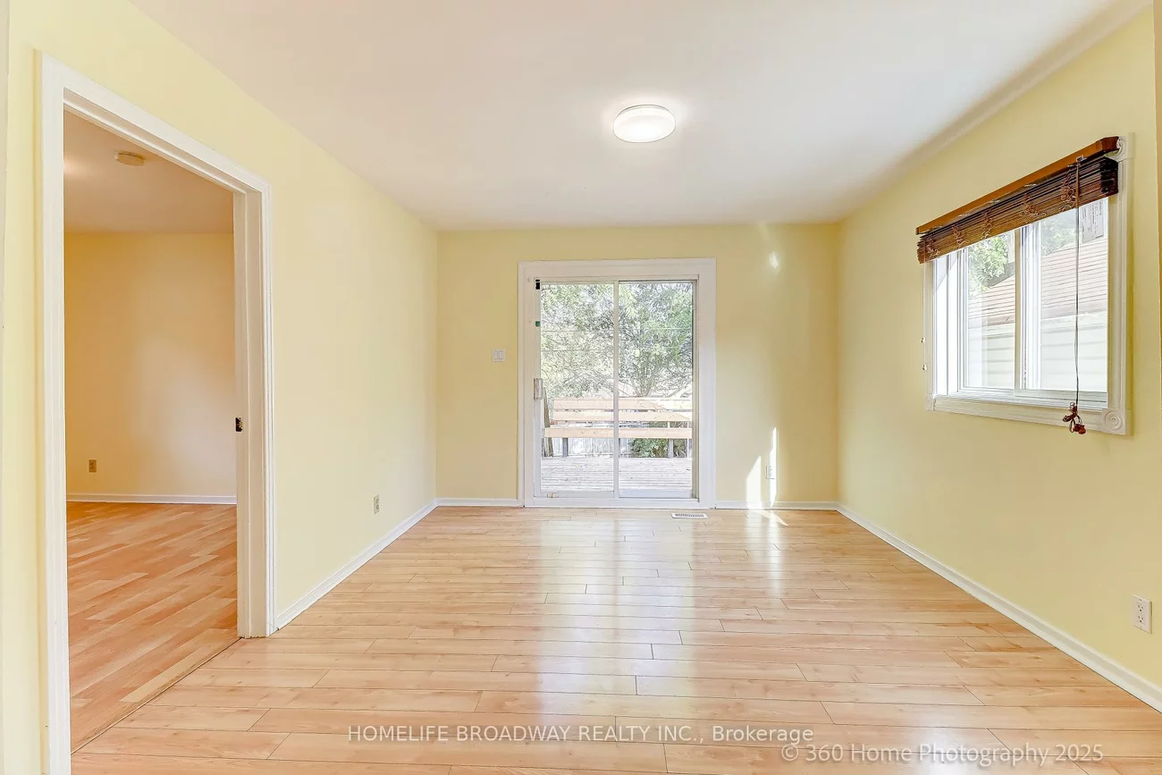 305, Andrew, Central Newmarket, Newmarket