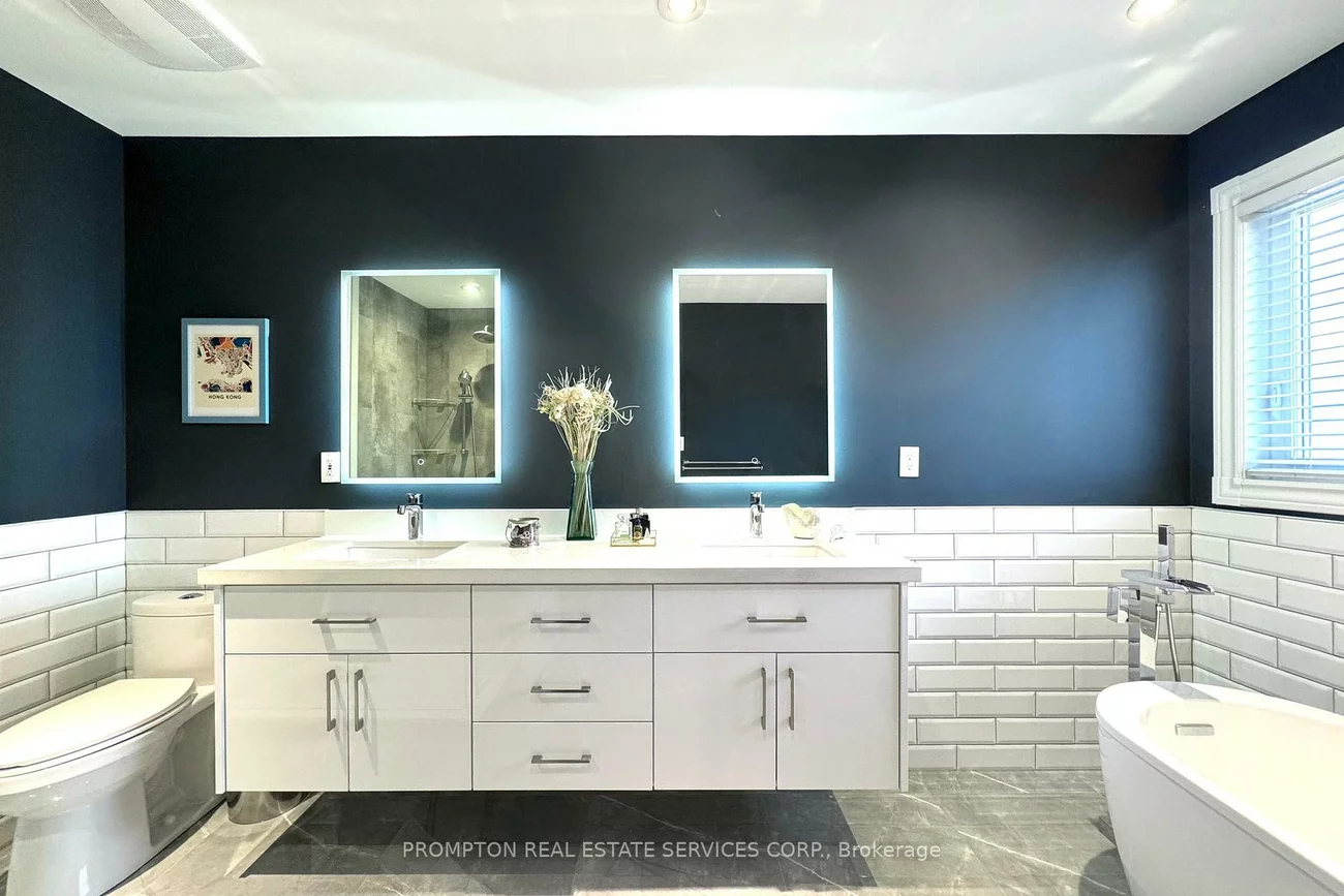 393, Marble, Woodland Hill, Newmarket