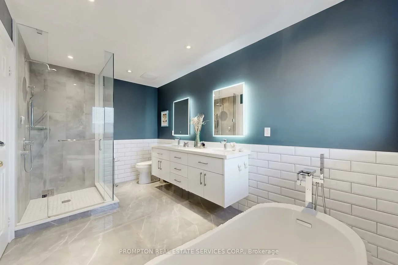 393, Marble, Woodland Hill, Newmarket