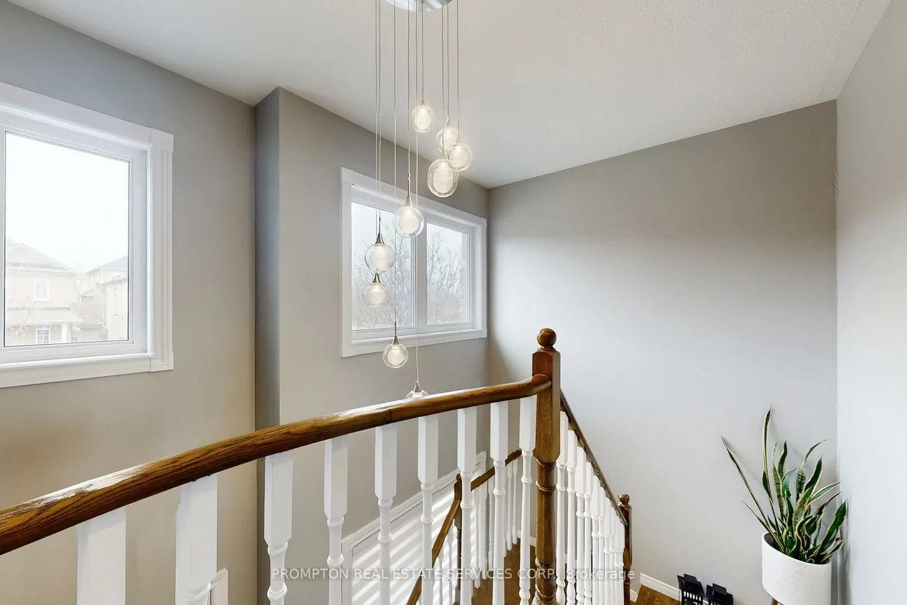 393, Marble, Woodland Hill, Newmarket