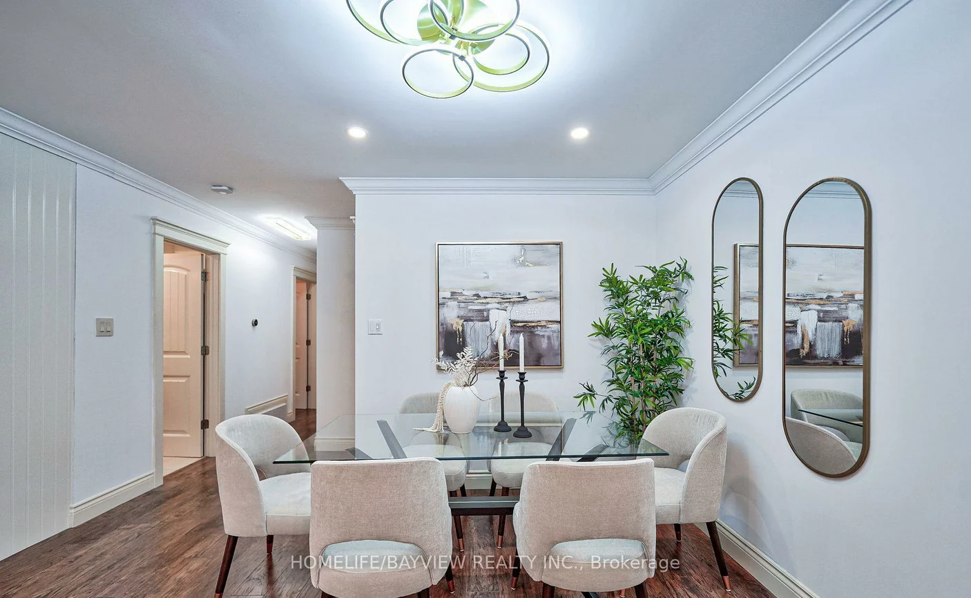 60, Hillview, Bristol-London, Newmarket