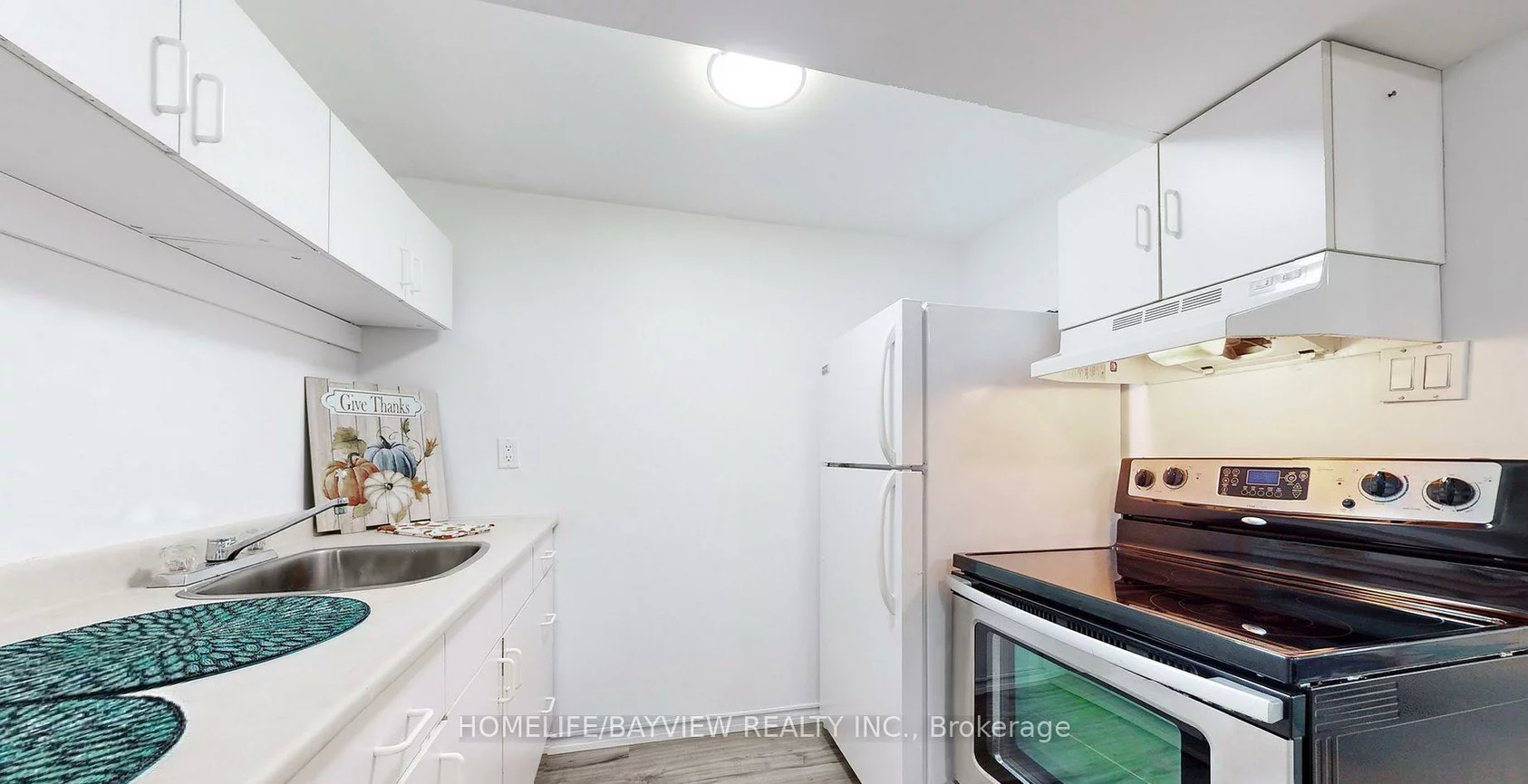 60, Hillview, Bristol-London, Newmarket