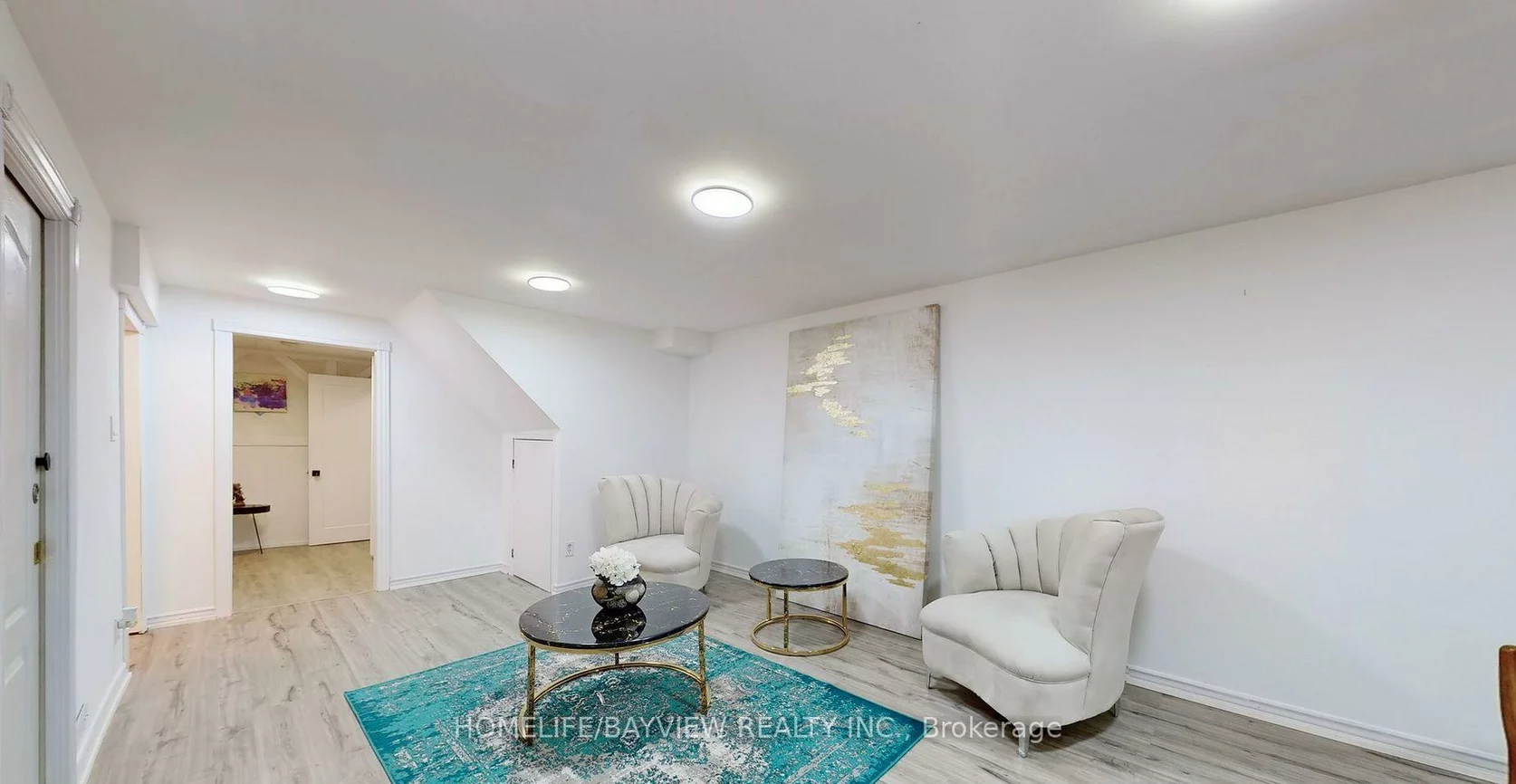 60, Hillview, Bristol-London, Newmarket