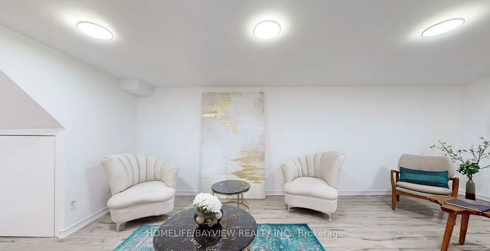 60, Hillview, Bristol-London, Newmarket