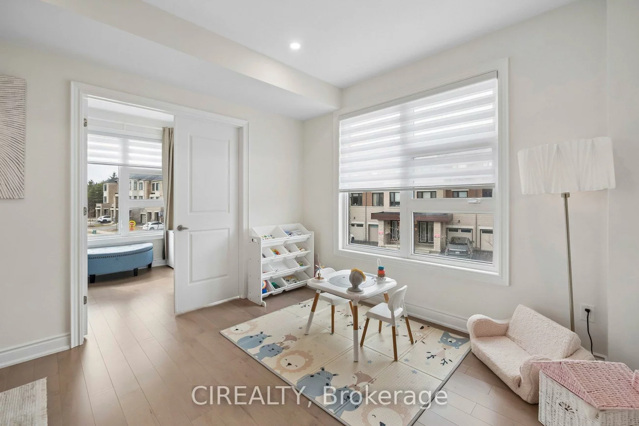 325, Laplante, Summerhill Estates, Newmarket