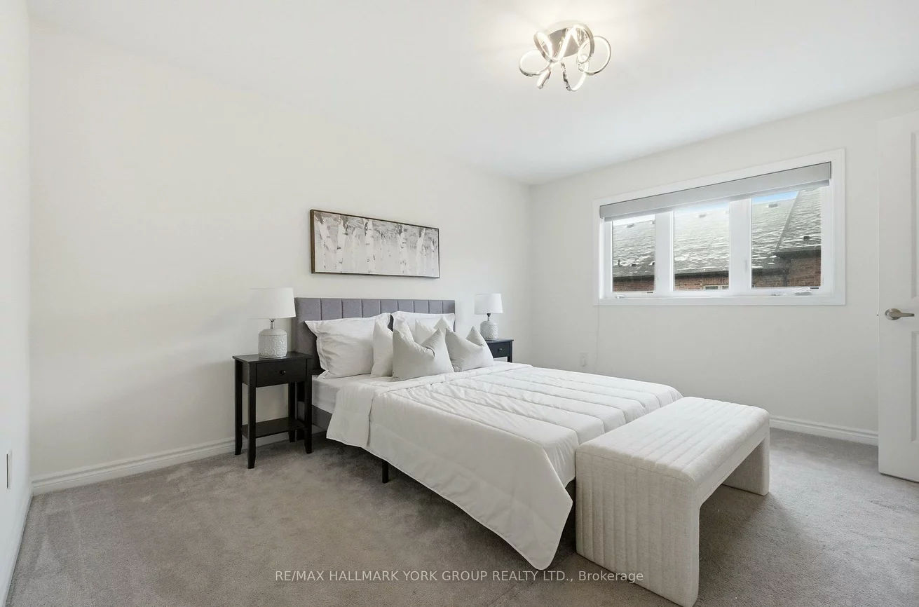 104, Gordon, Gorham-College Manor, Newmarket