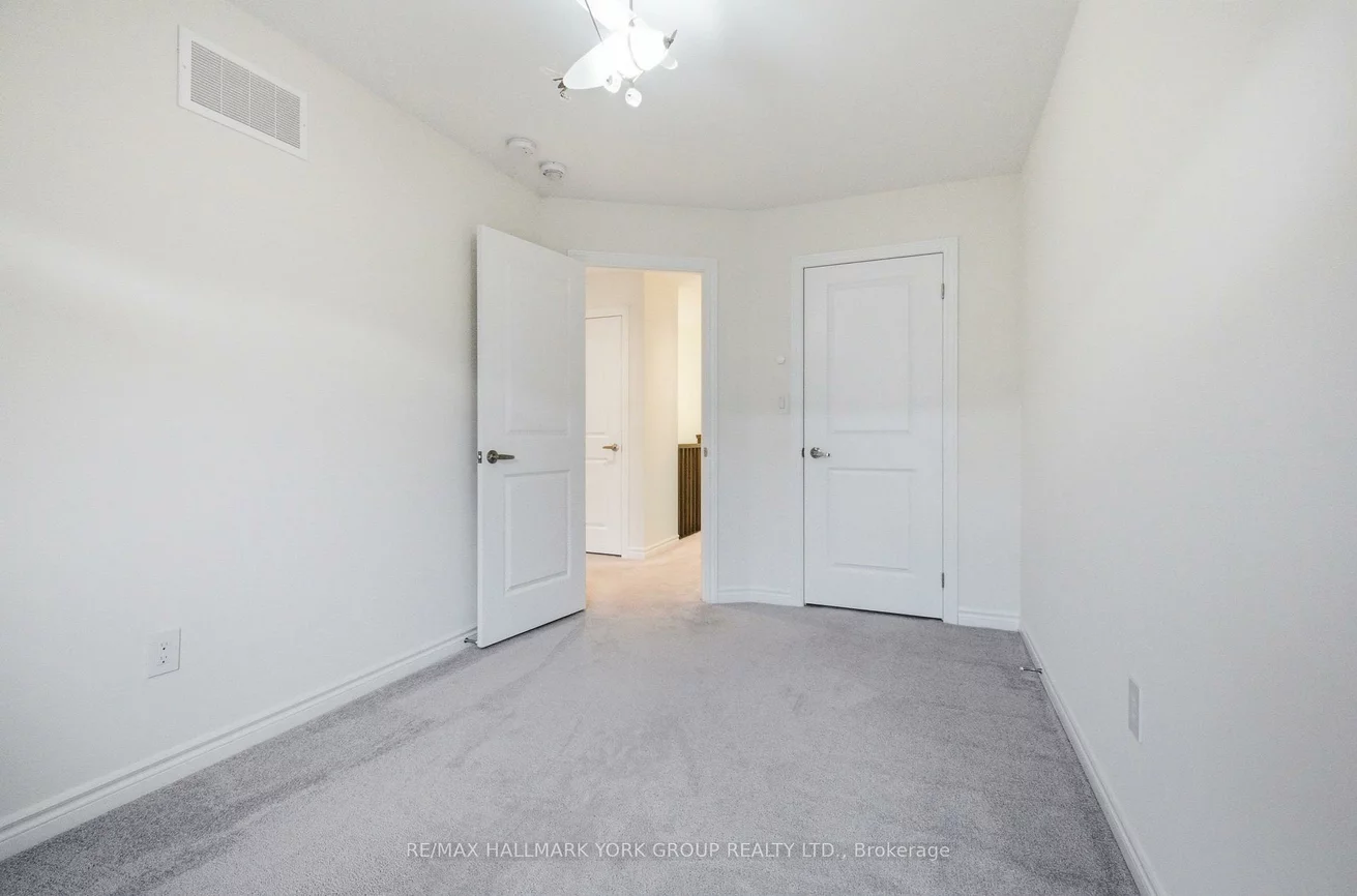 104, Gordon, Gorham-College Manor, Newmarket