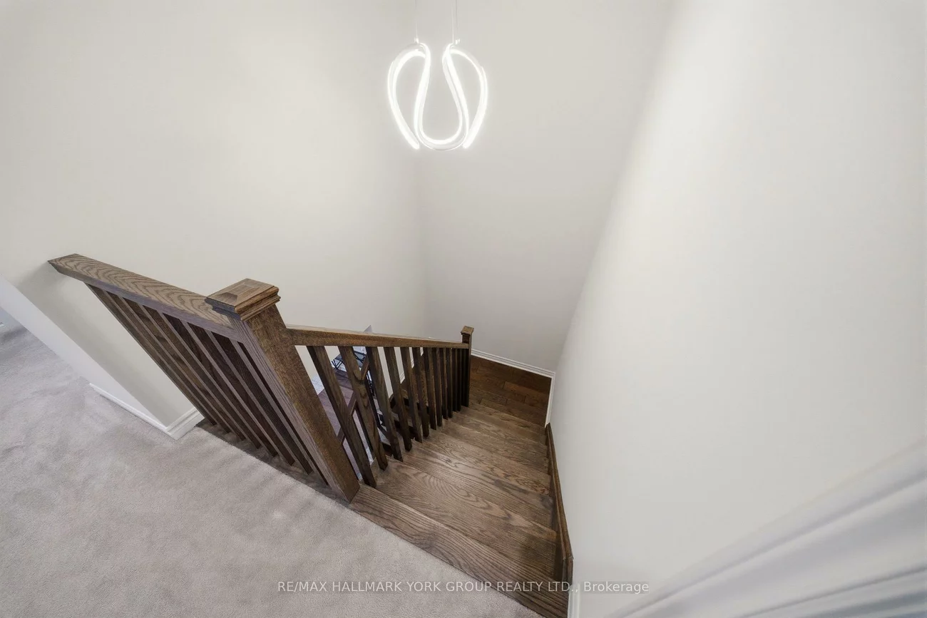 104, Gordon, Gorham-College Manor, Newmarket