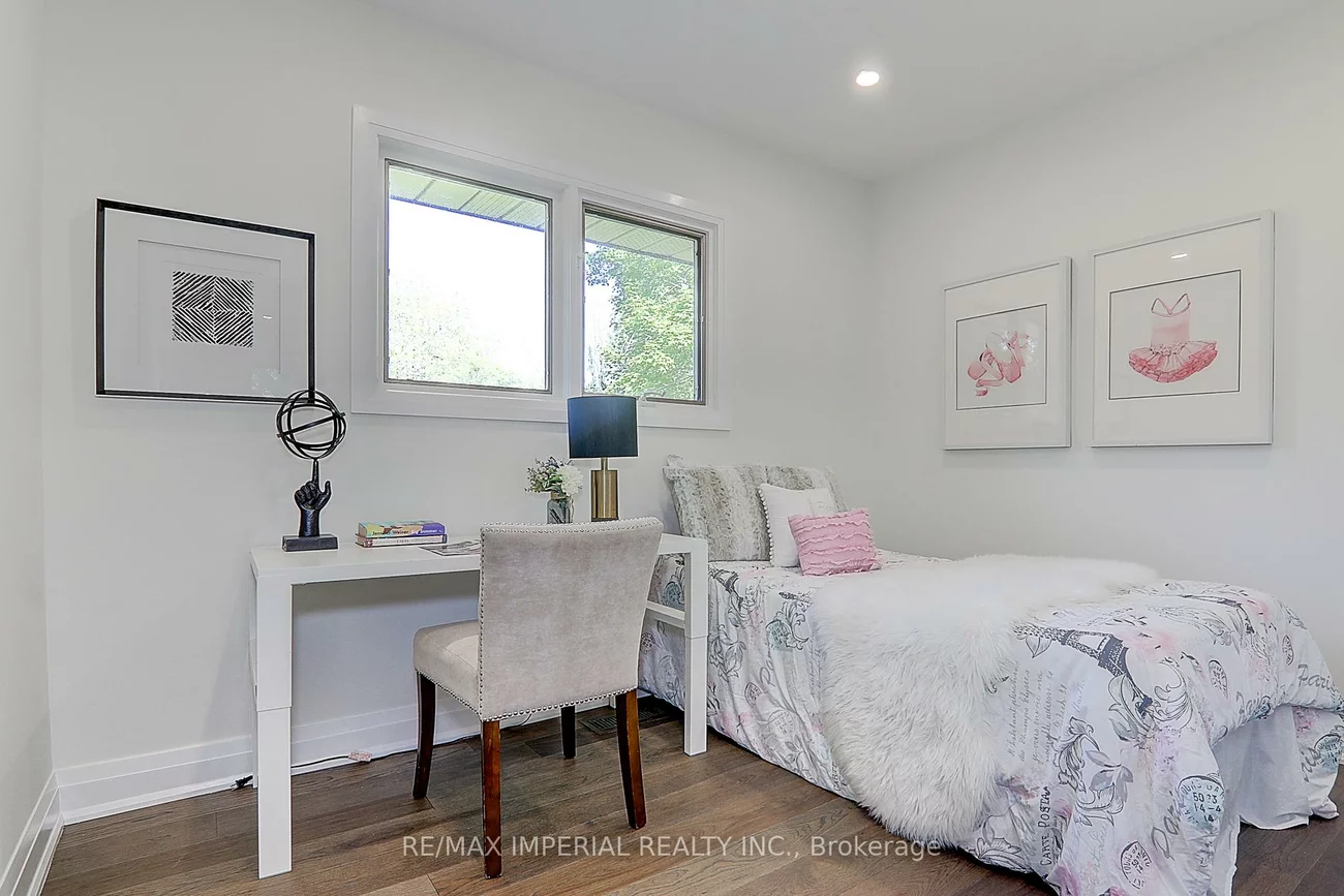 98, Belfry, Huron Heights-Leslie Valley, Newmarket