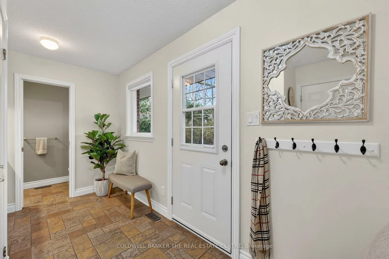 172, Millard, Central Newmarket, Newmarket