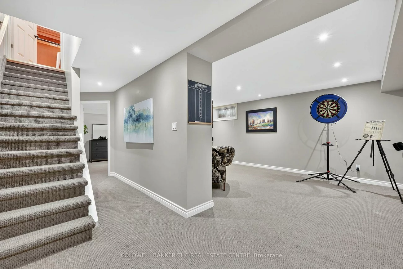 172, Millard, Central Newmarket, Newmarket