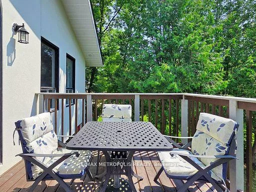 1000, Elgin, Huron Heights-Leslie Valley, Newmarket