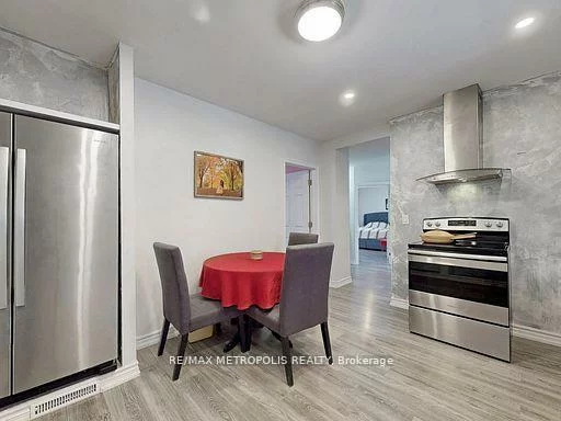 1000, Elgin, Huron Heights-Leslie Valley, Newmarket