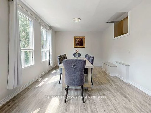 1000, Elgin, Huron Heights-Leslie Valley, Newmarket