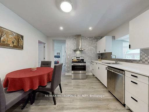 1000, Elgin, Huron Heights-Leslie Valley, Newmarket
