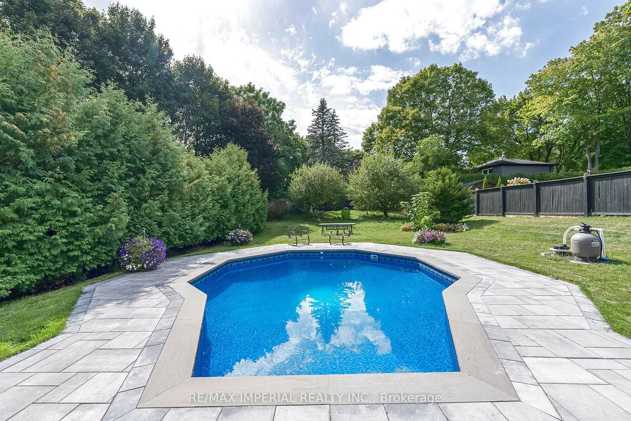 206, Richard, Central Newmarket, Newmarket