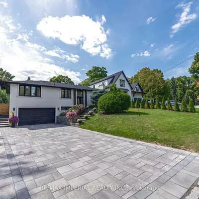 206, Richard, Central Newmarket, Newmarket