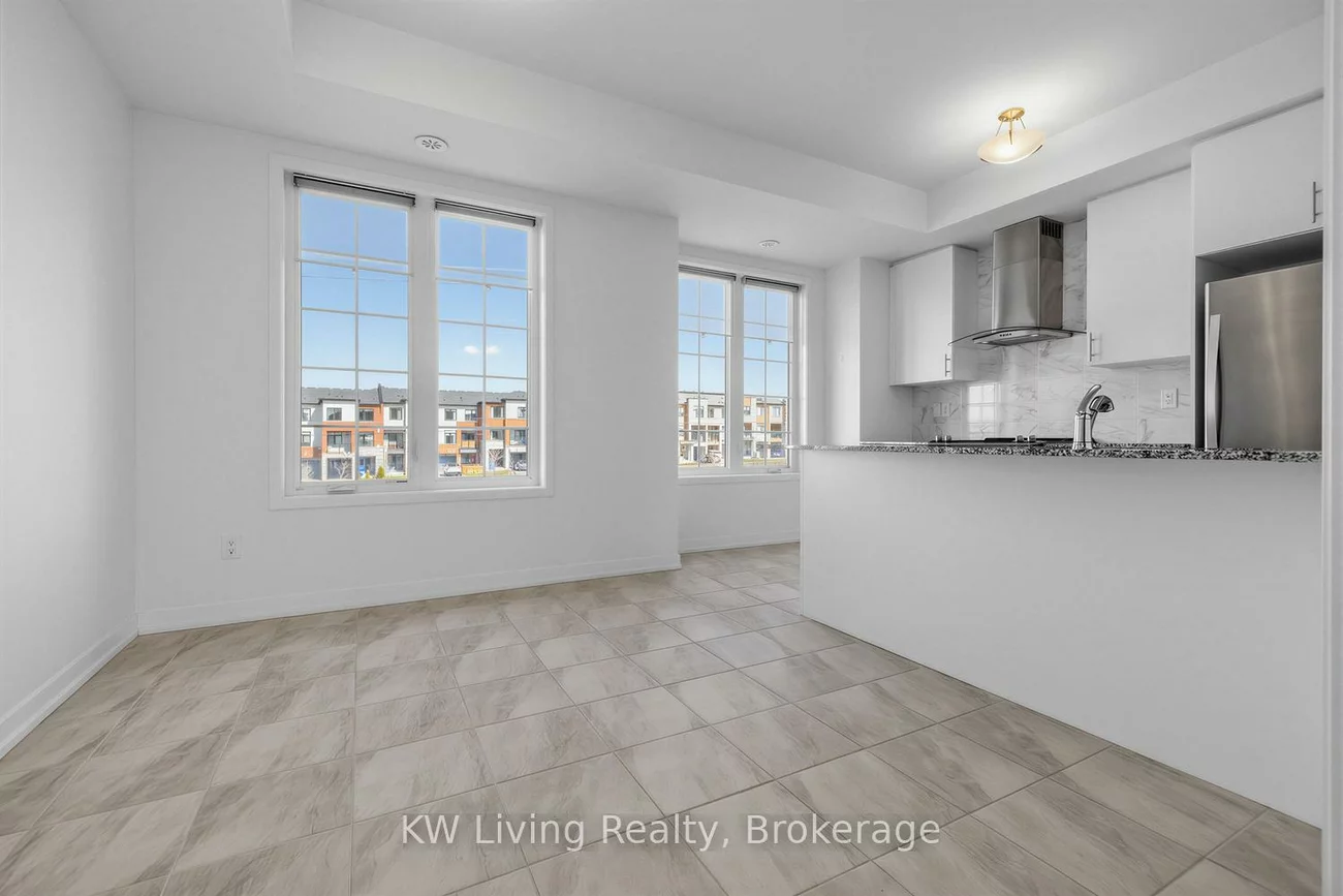 225, Harding Park, Glenway Estates, Newmarket