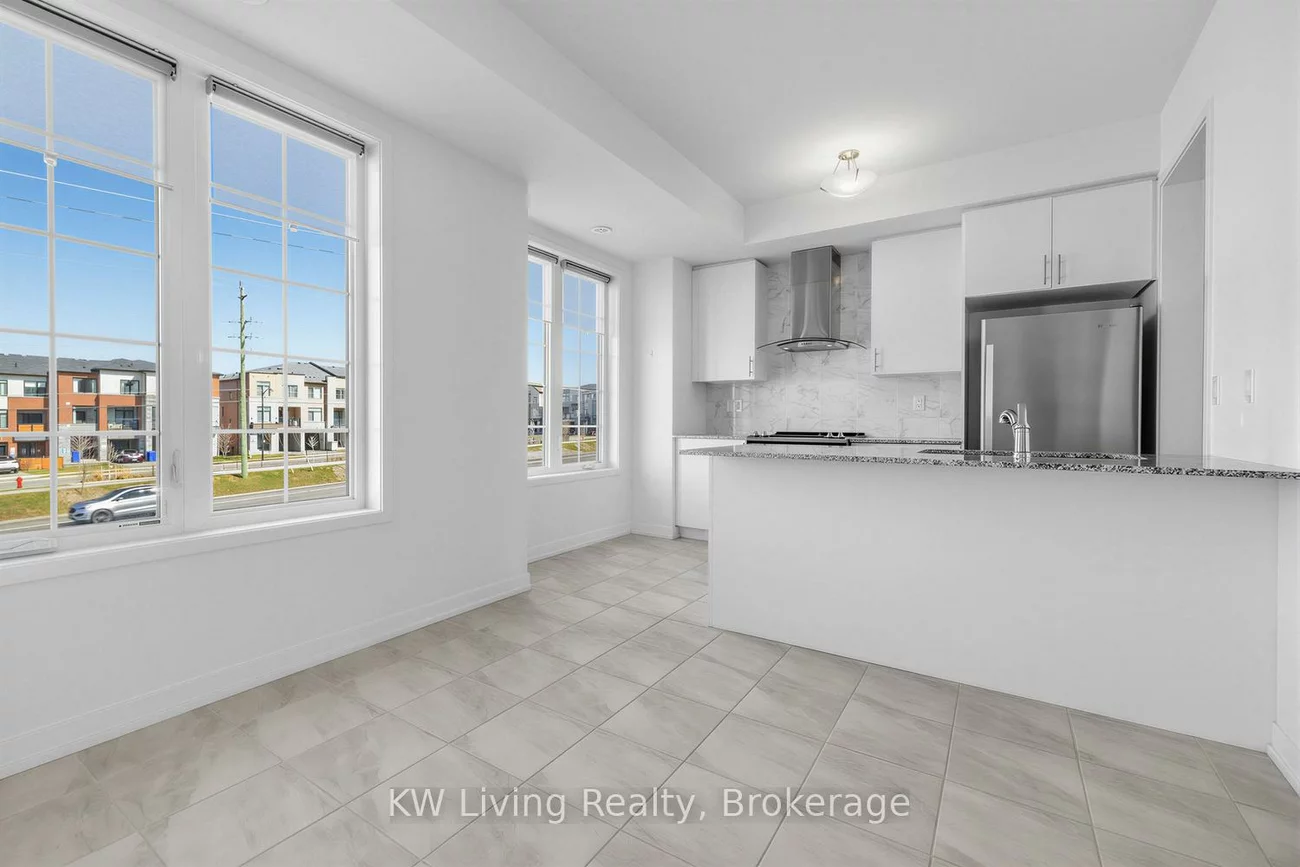 225, Harding Park, Glenway Estates, Newmarket