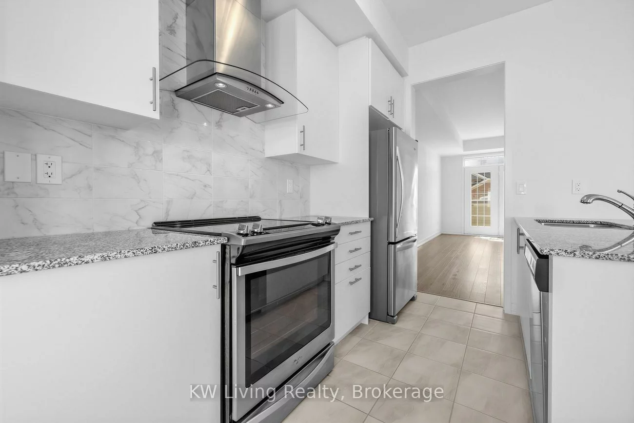 225, Harding Park, Glenway Estates, Newmarket