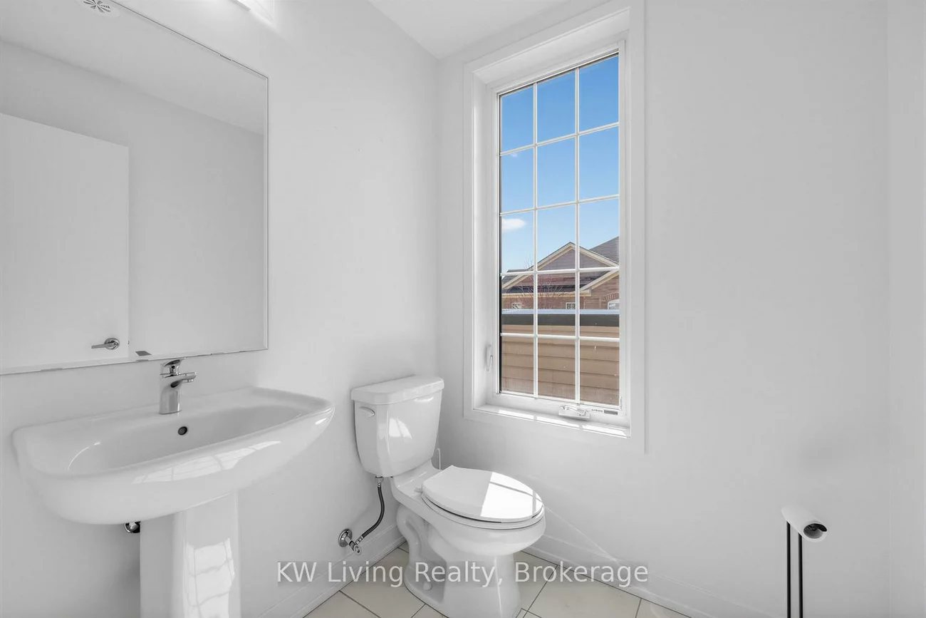 225, Harding Park, Glenway Estates, Newmarket